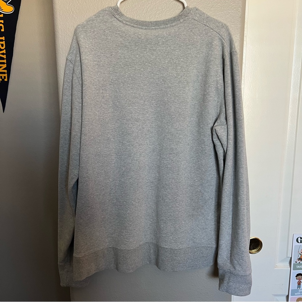 Kirkland Signature Light Gray Crewneck Sweater - Picture 4 of 4